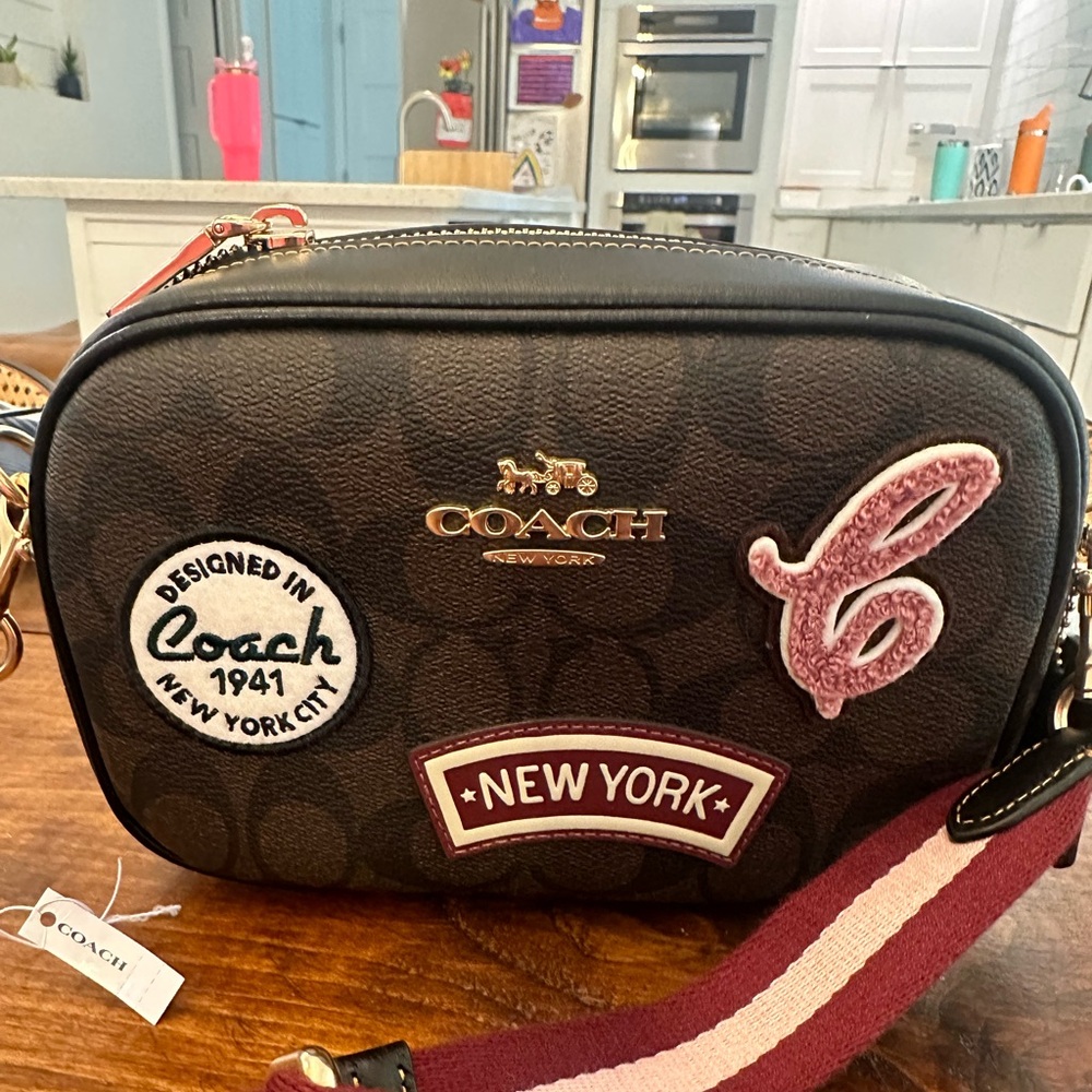 Coach - Mini Jamie Camera bag with ski patches